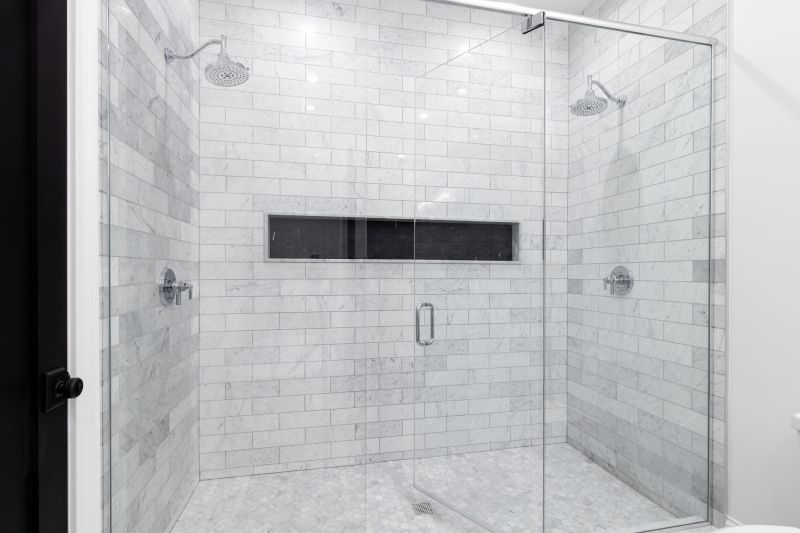 Open Shower Space with Minimal Frame